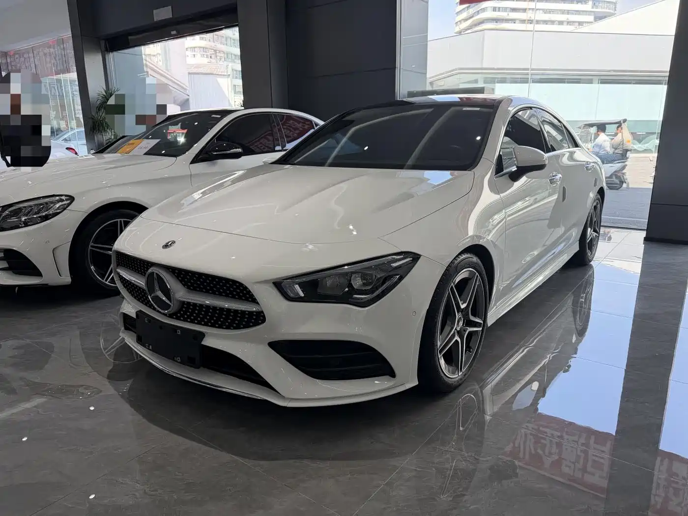 MERCEDES-BENZ CLA