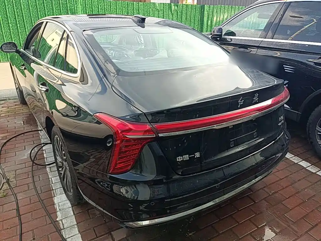 Hongqi H5 2026 2025 2.0T Automatic Flag Celebration 500,000 Units Anniversary Edition