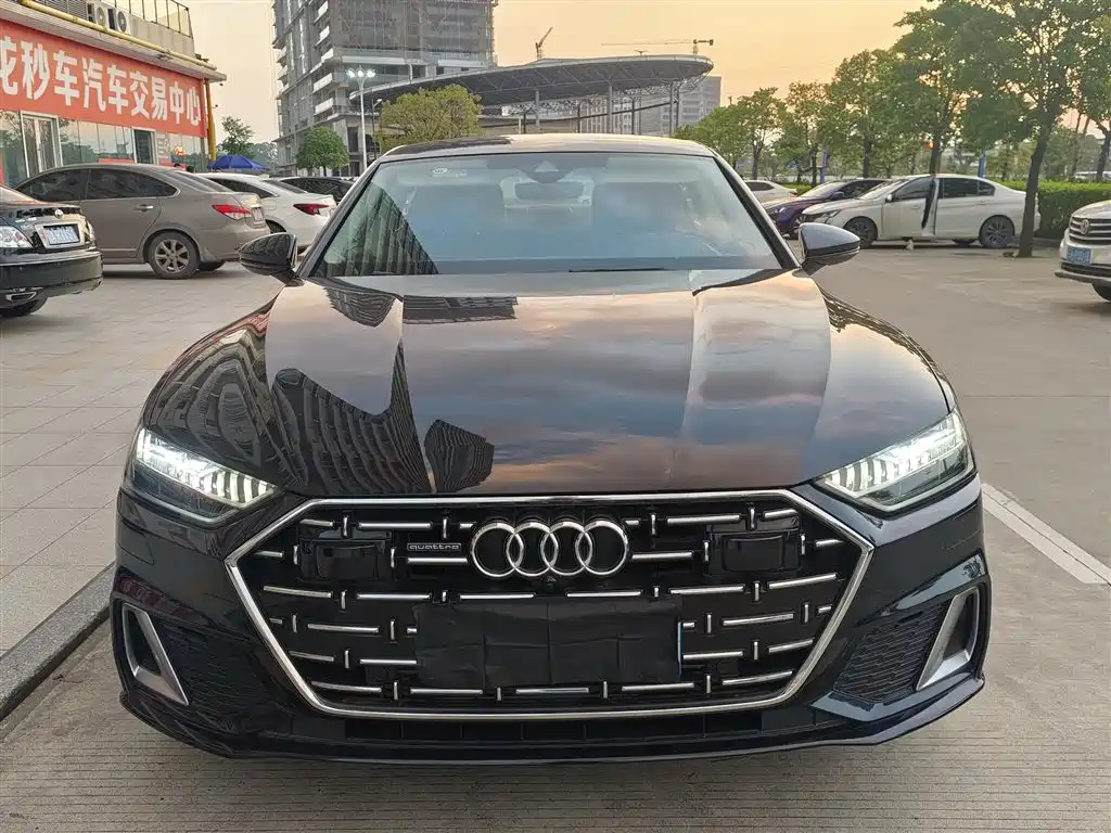 Audi A7L 2025 2025 Model Year 45 TFSI quattro Premium