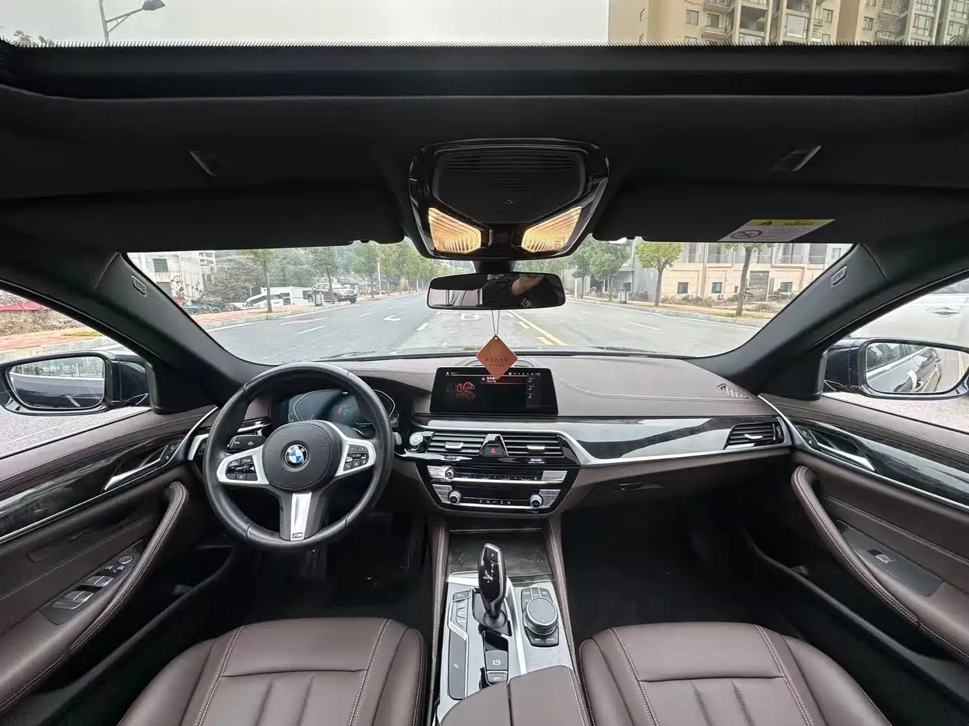 BMW 5 Series 2020 525Li M Sport Package фото 11