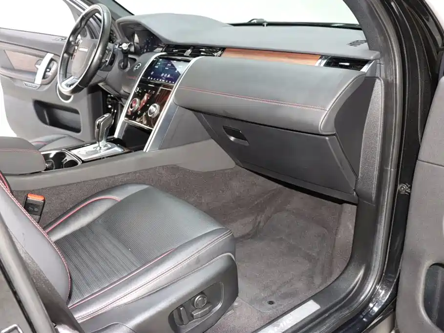 Land Rover Discovery Sport 2020 249PS R-Dynamic Performance Tech 7-seater фото 8