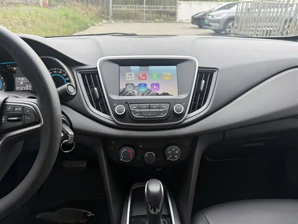 Chevrolet Cavalier 2019 320 Automatic Joy Edition фото 17