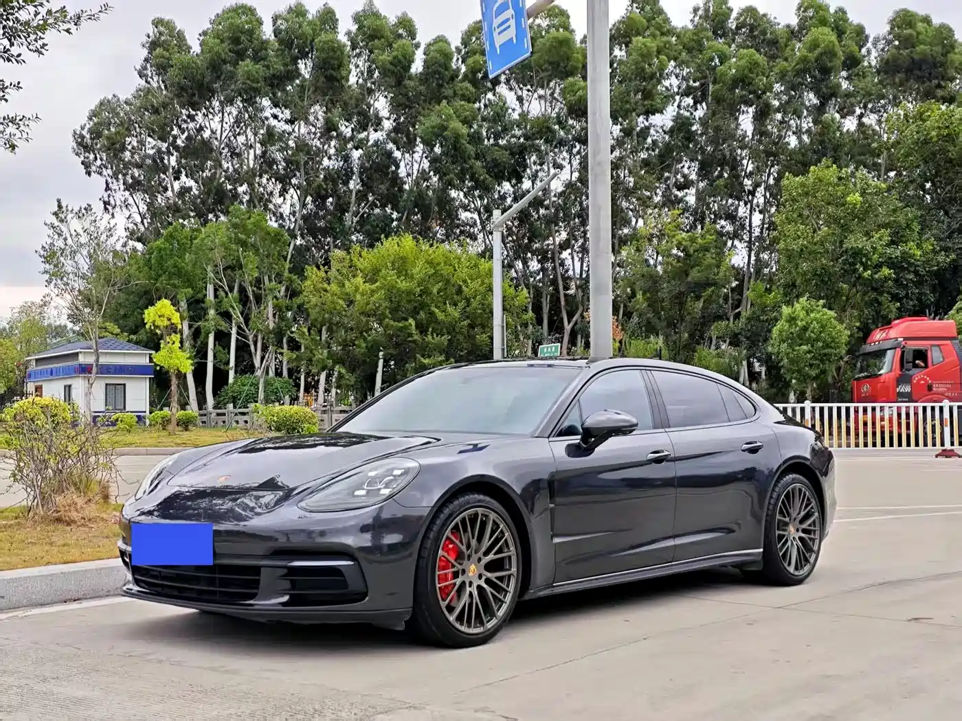 Porsche Panamera 2017 Panamera 4 Executive Long Wheelbase 3.0T