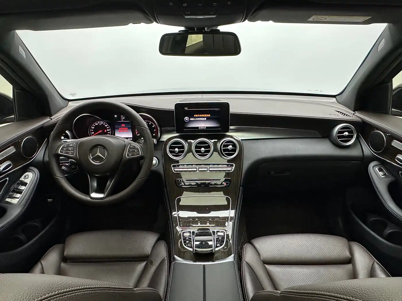 Mercedes-Benz GLC 2017 GLC 260 4MATIC Dynamic фото 9