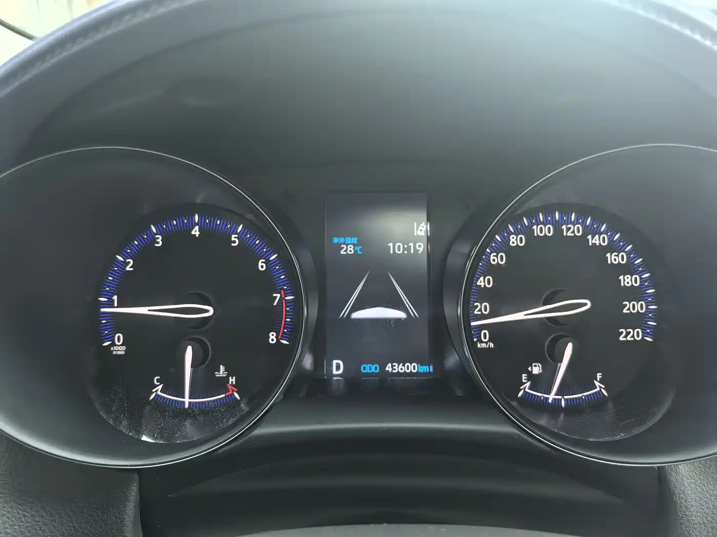 Toyota C-HR 2021 2.0L Luxury Edition фото 17