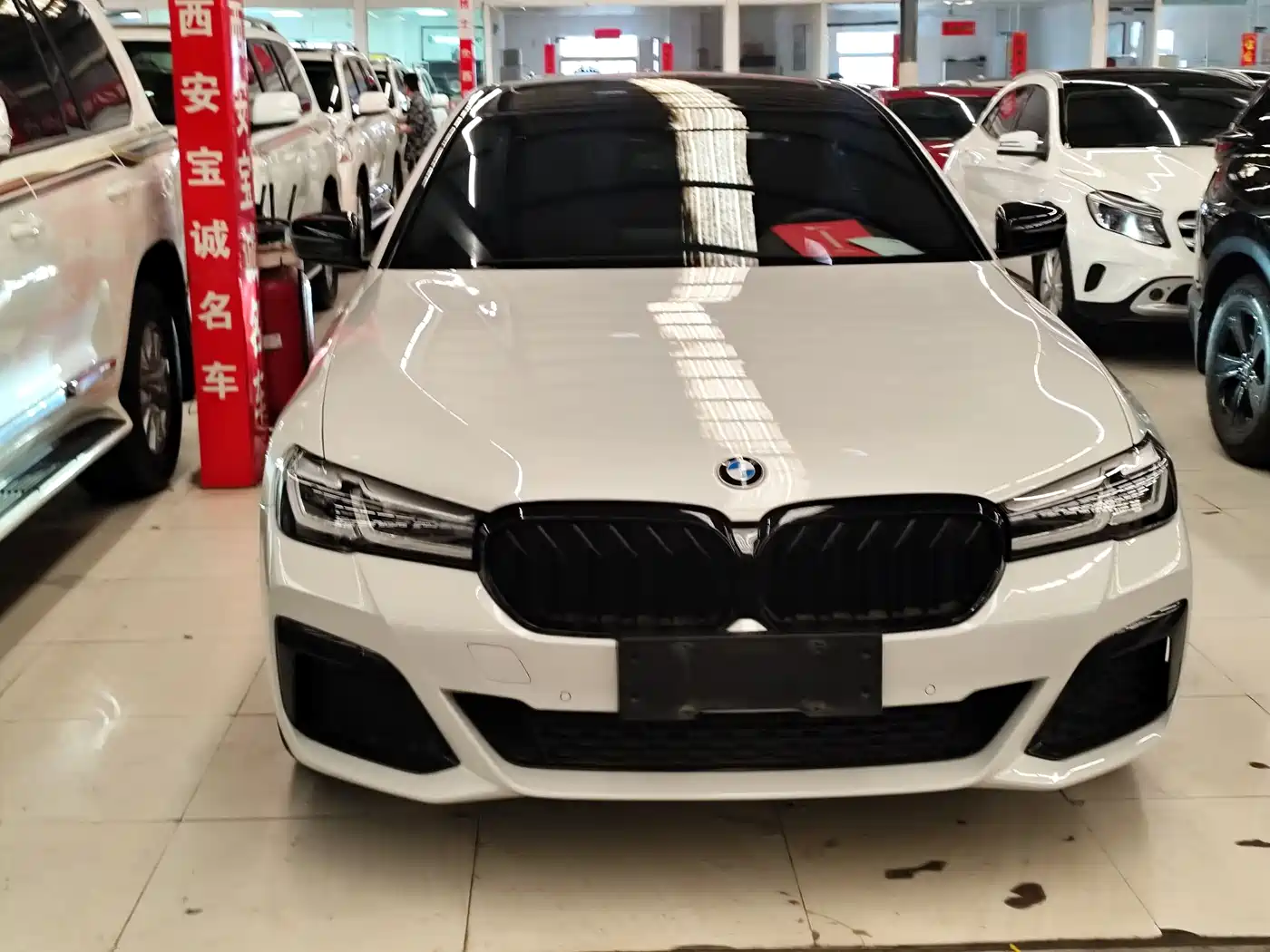 BMW 5 Series 2022 Facelift 530Li Leading M Sport Package фото 2