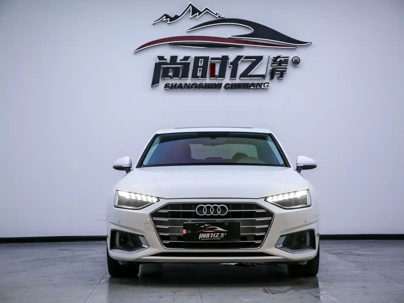 Audi A4L 2020 40 TFSI Luxury Elegance фото 2