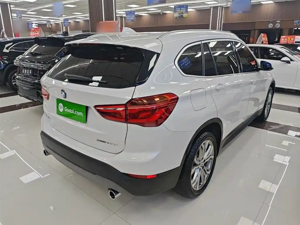 BMW X1 2019 sDrive20Li Leading Model фото 7