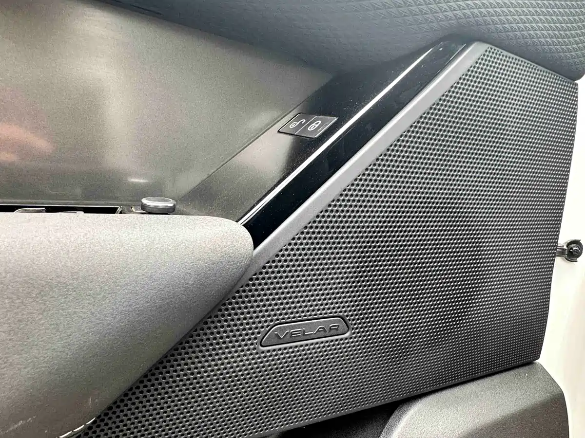 Land Rover Range Rover Velar 2018 P250 S фото 11