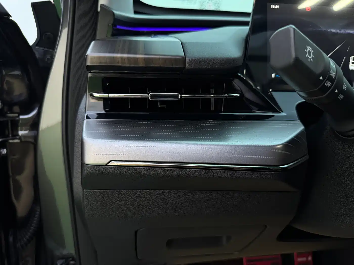 Photo 17 - Changan Oshan Z6