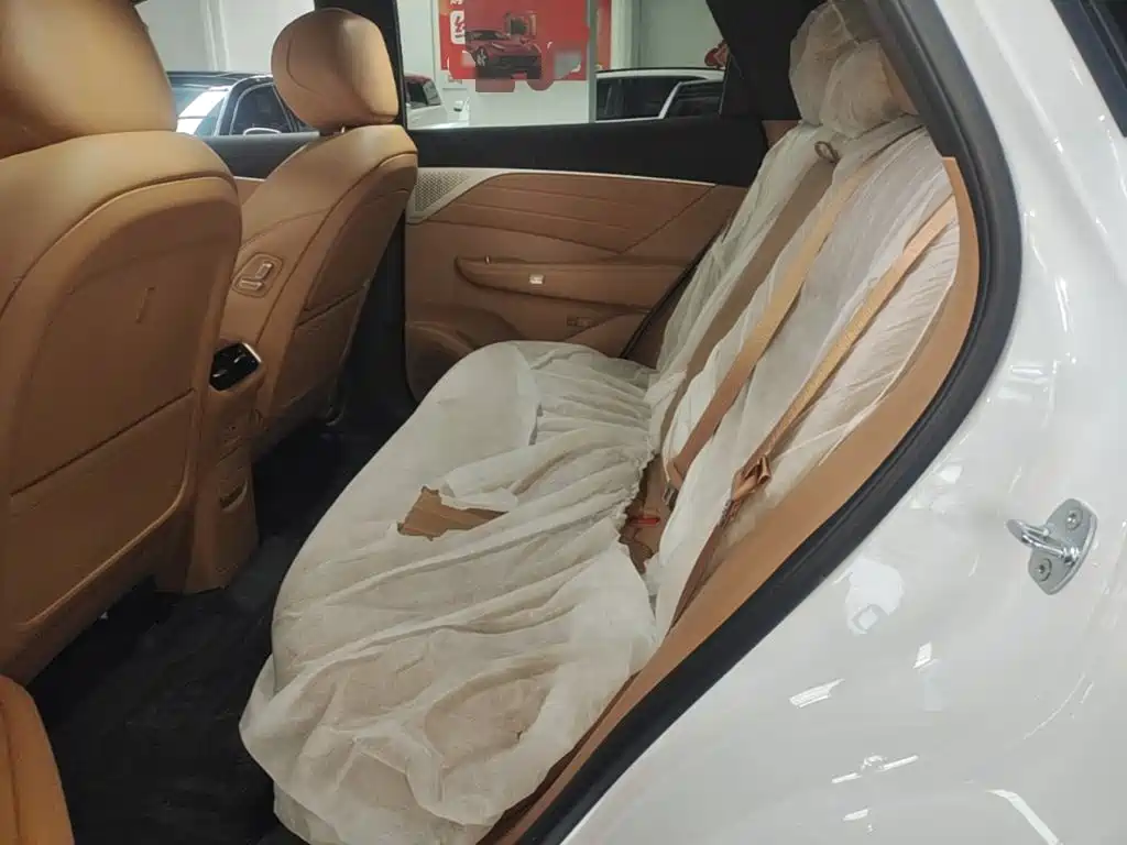Dongfeng Aeolus L8 2026 2025 Plug-in Hybrid
