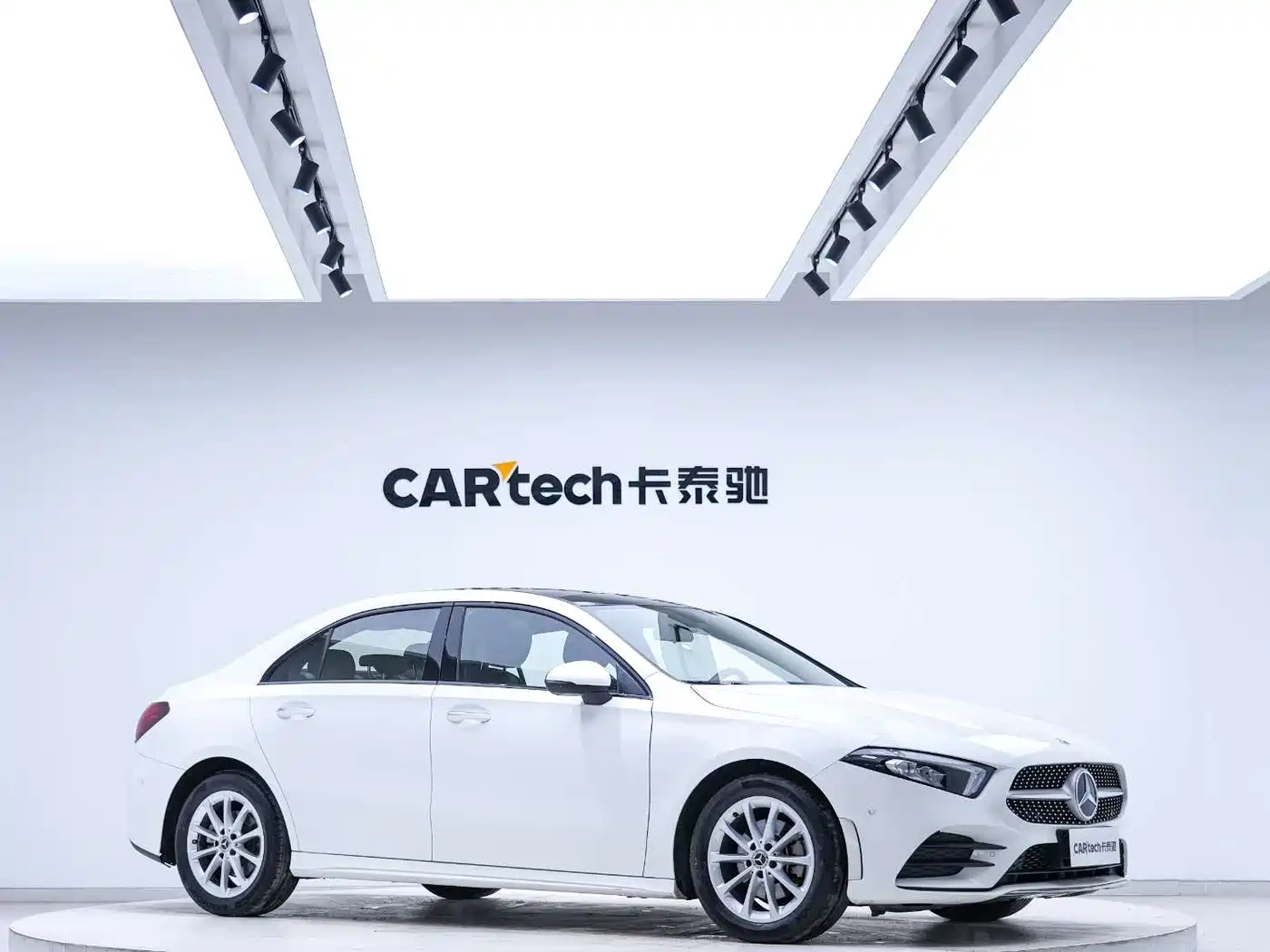 Mercedes-Benz A-Class 2021 A 200 L Sport Sedan Fashion Edition фото 6