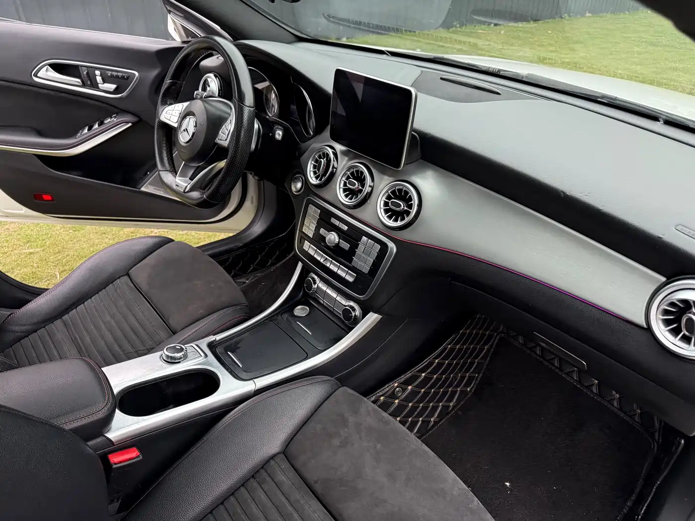 Mercedes-Benz CLA (Import) 2015 CLA 220 4MATIC фото 13
