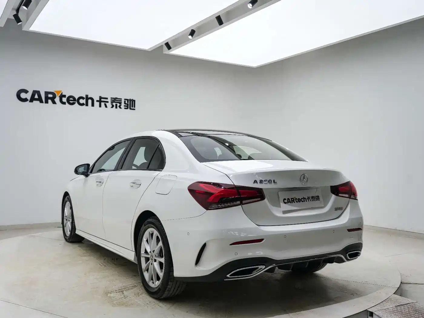 Mercedes-Benz A-Class 2021 A 200 L Sport Sedan Fashion Edition фото 17