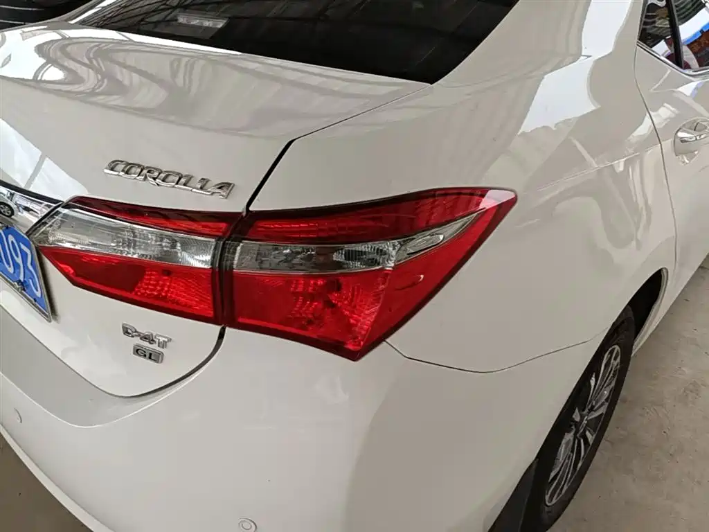 Toyota Corolla 2017 Facelift 1.2T S-CVT GL фото 8