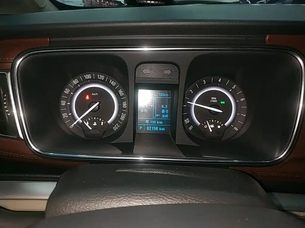 Buick GL8 2018 28T Luxury Model China VI фото 12