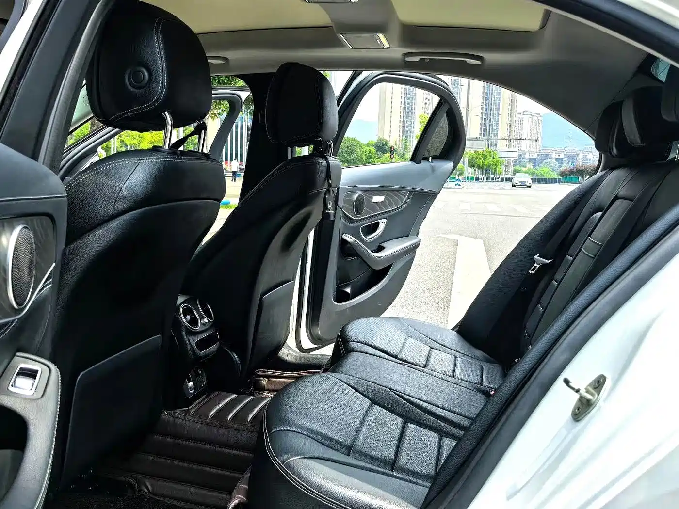 Mercedes-Benz C-Class 2020 Facelift C 260 L Sport фото 9