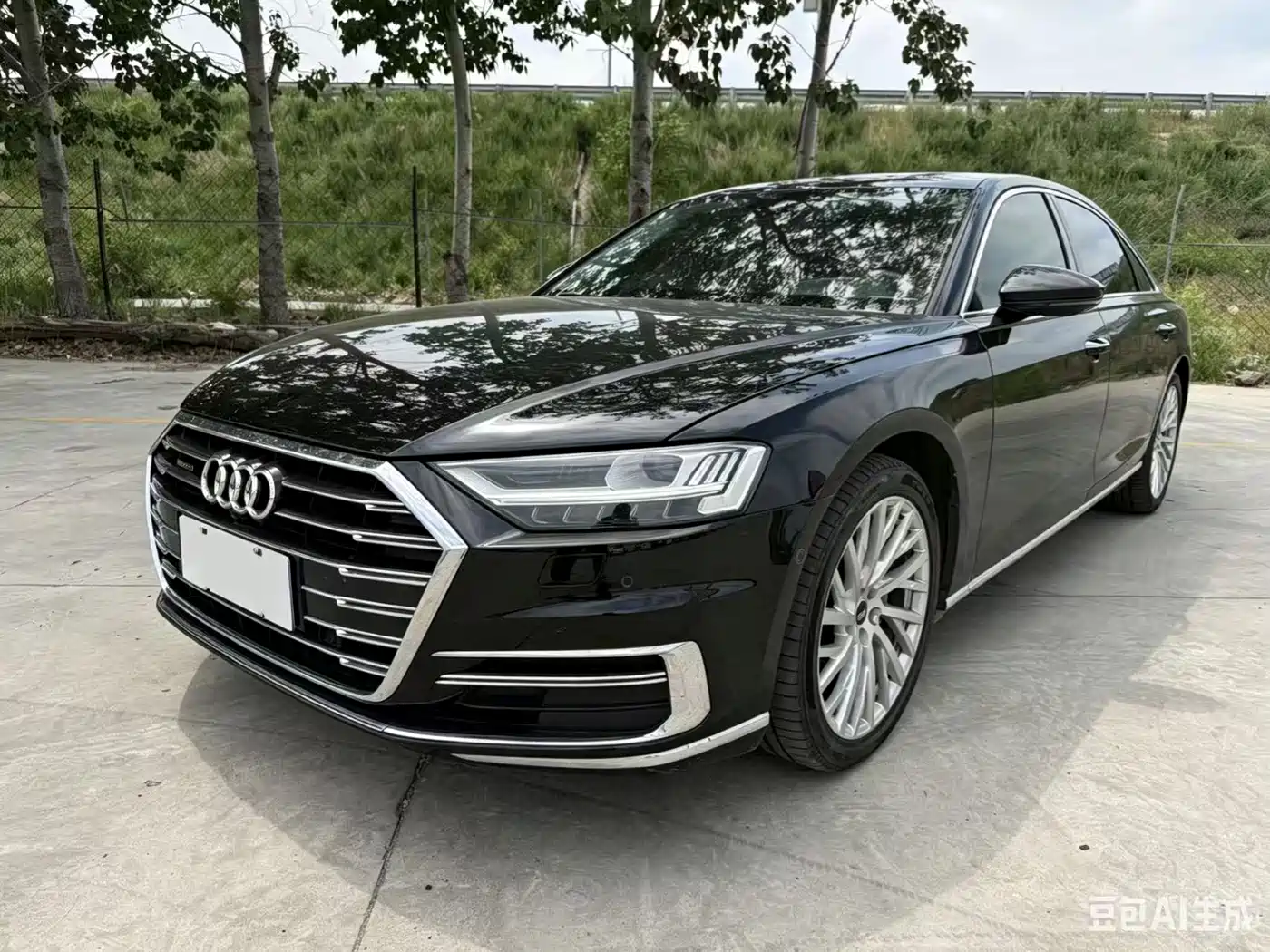 AUDI A8