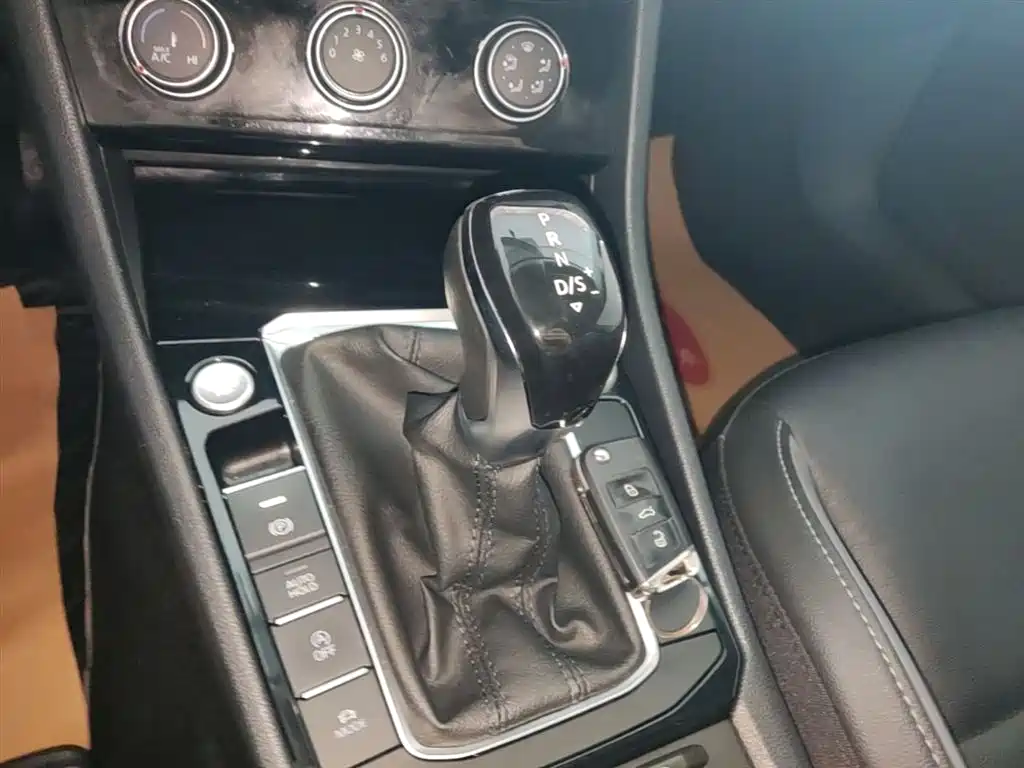Volkswagen Sagitar 2020 280TSI DSG Comfort China VI фото 14