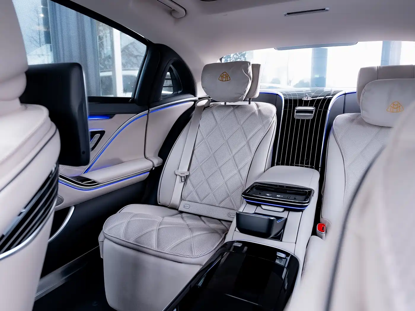 Mercedes-Benz Maybach S-Class 2026 S 580 4MATIC фото 7