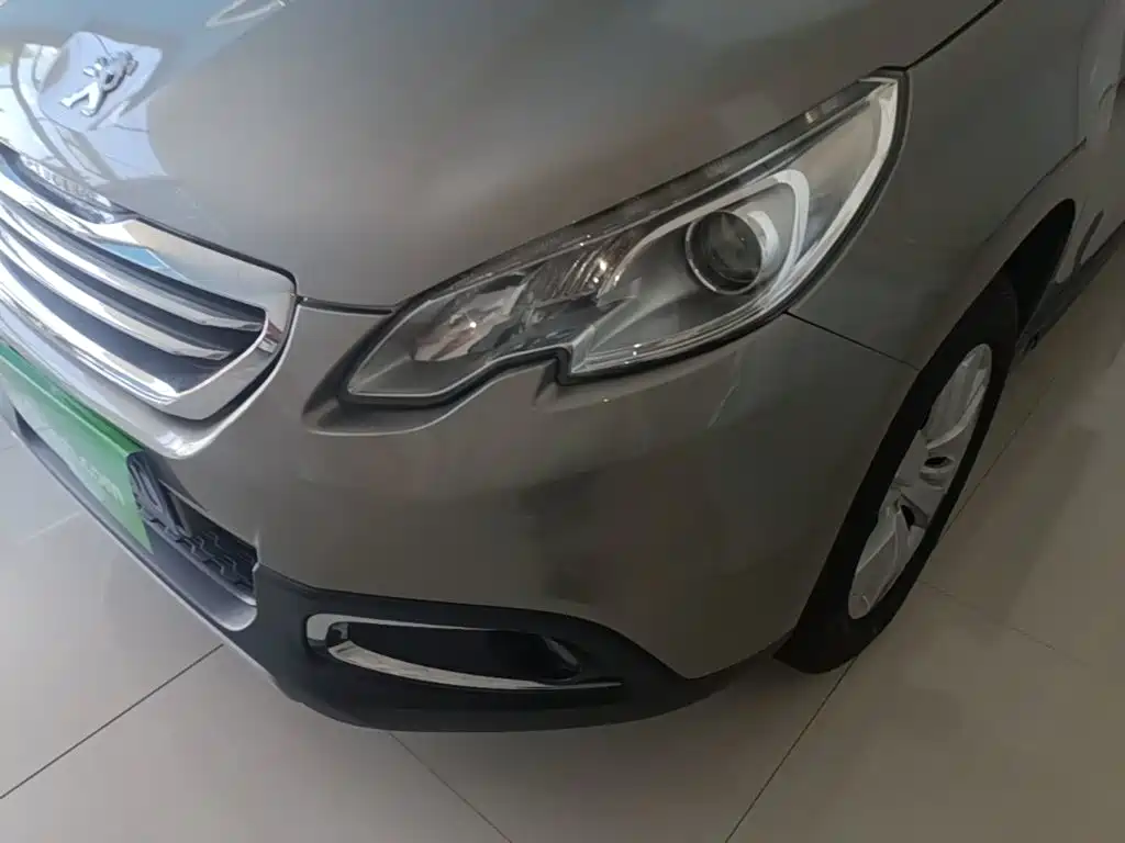 Фото 24 - Peugeot 2008
