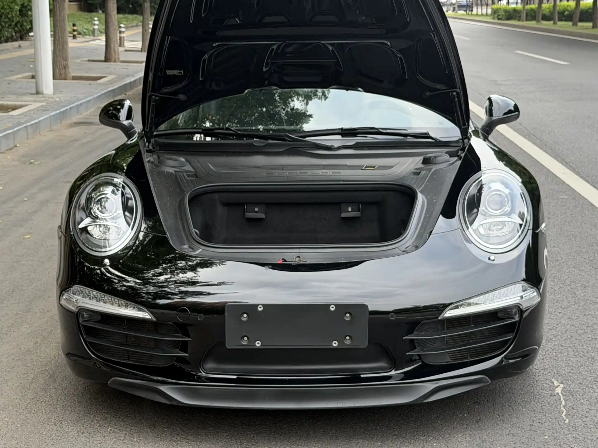 Фото 19 - Porsche 911