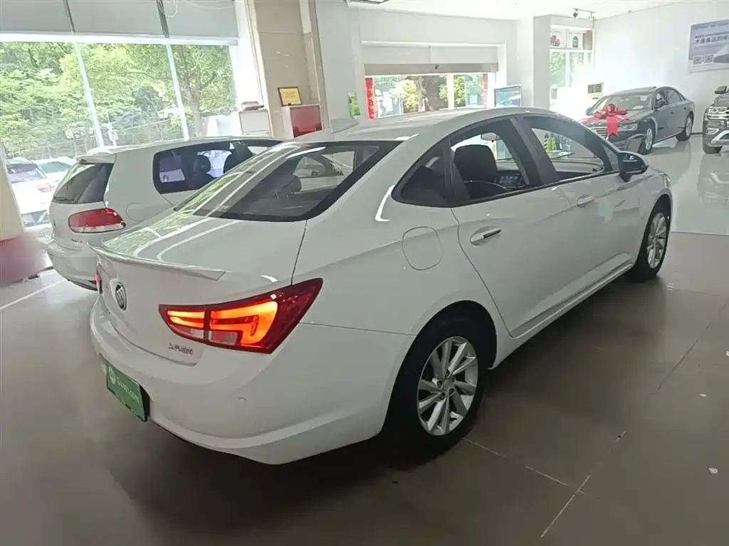 Buick Verano 2019 Sedan 15S Auto Leading фото 7