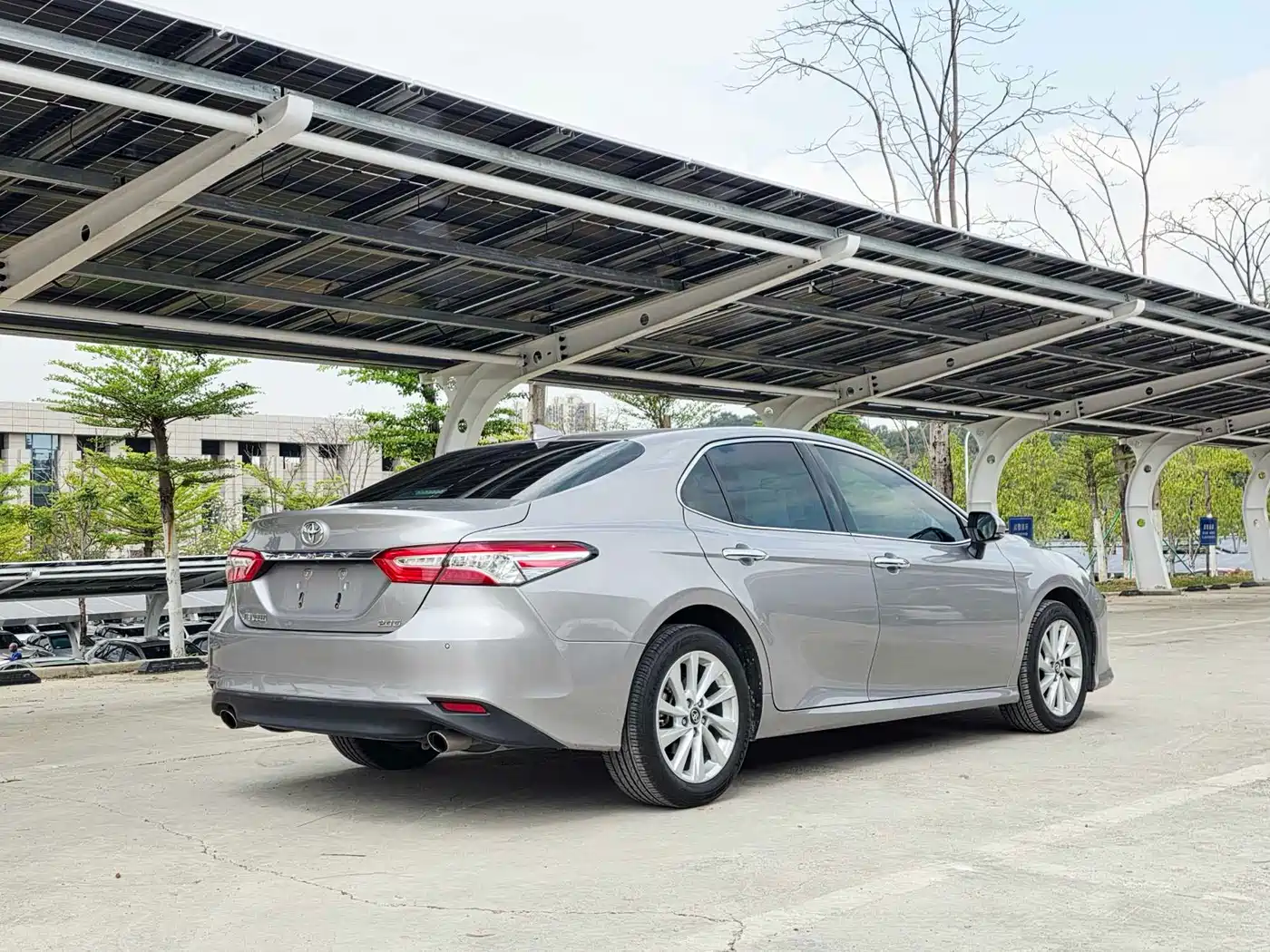 Toyota Camry 2021 2.0G Luxury Edition фото 19