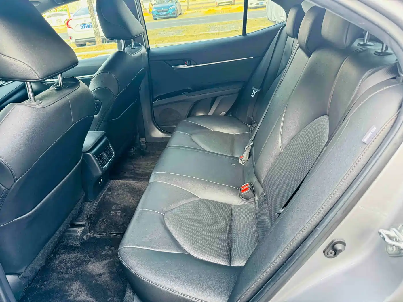 Toyota Camry 2021 2.0G Luxury Edition фото 9