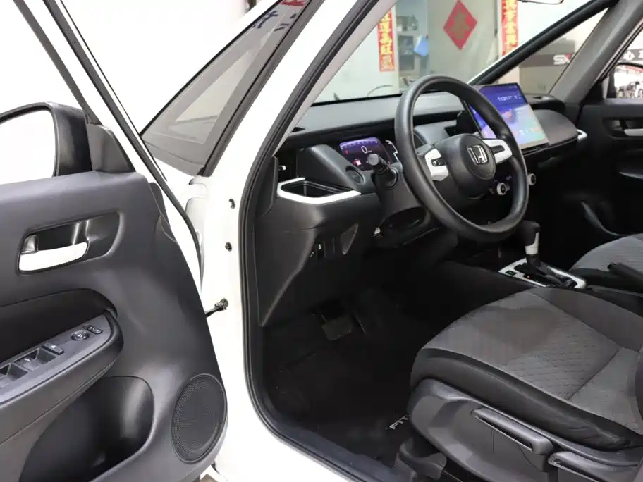 صورة 9 - Honda Fit
