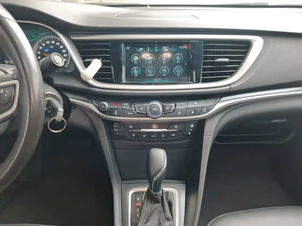 Фото 12 - Buick Excelle