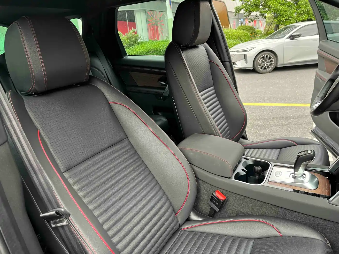 Land Rover Discovery Sport 2021 249PS R-Dynamic S Performance Edition фото 25