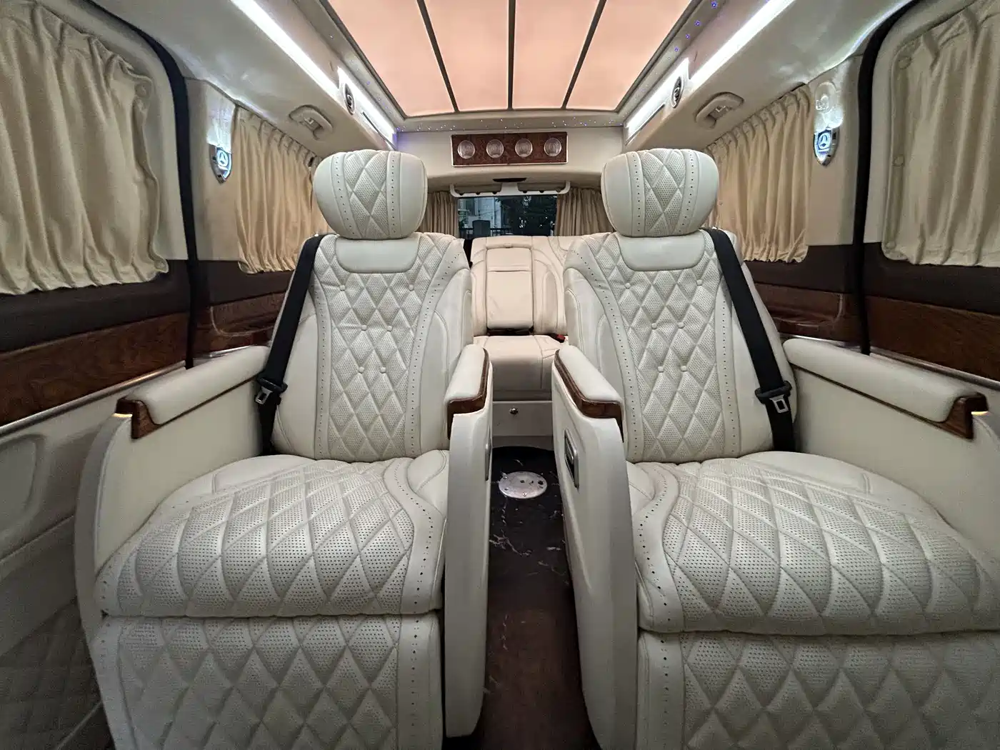 Mercedes-Benz V-Class 2021 V 260 L Long Wheelbase Luxury Edition фото 8