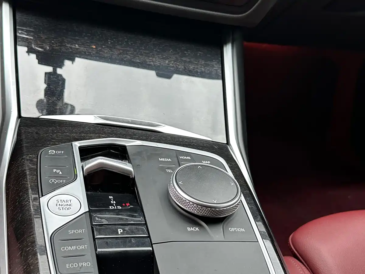 BMW 3 Series 2023 325Li M Sport Package фото 8