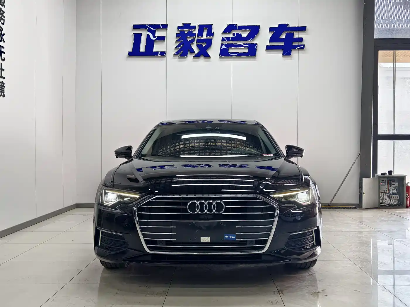 Audi A6L 2020 40 TFSI Luxury Elegance фото 2