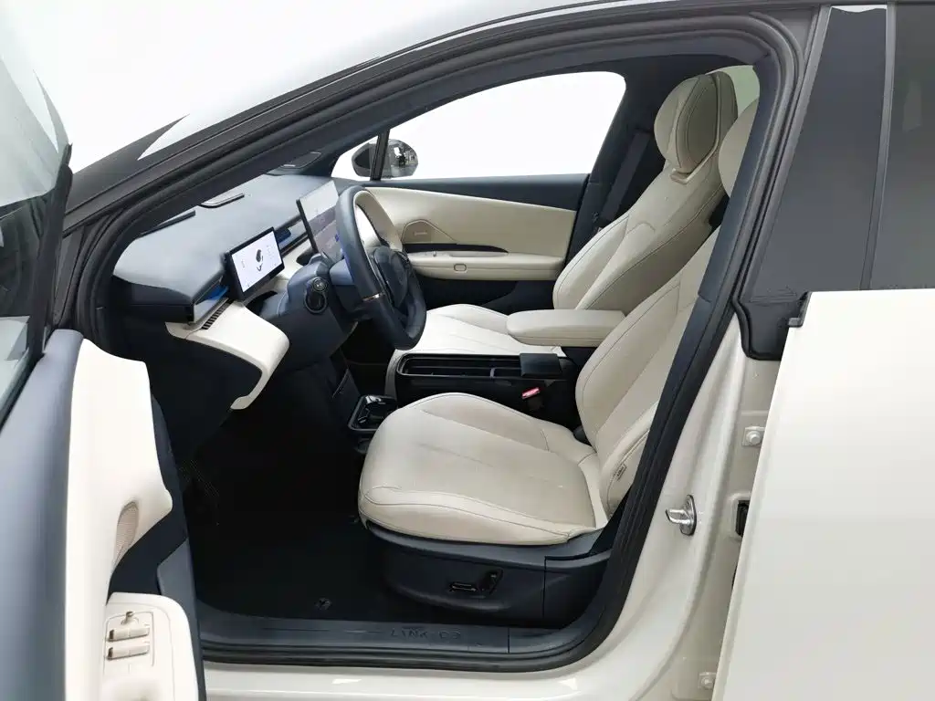 Lynk & Co Z20, миниатюра 10