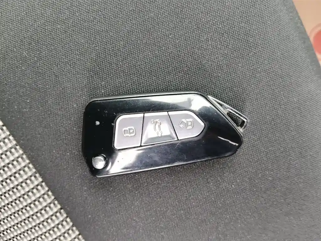 Volkswagen Polo 2016 1.4L Automatic Trend фото 9