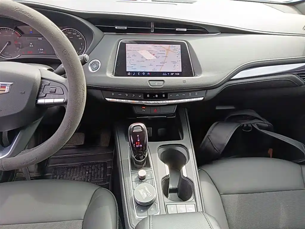Cadillac XT4 2021 28T FWD Technology Edition фото 13