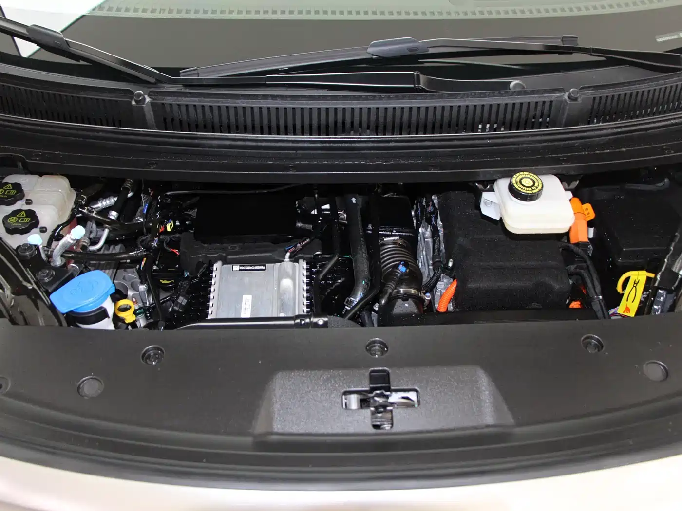 Denza D9 2025 Model DM-i Smart Drive Edition 1020 AWD Flagship фото 15