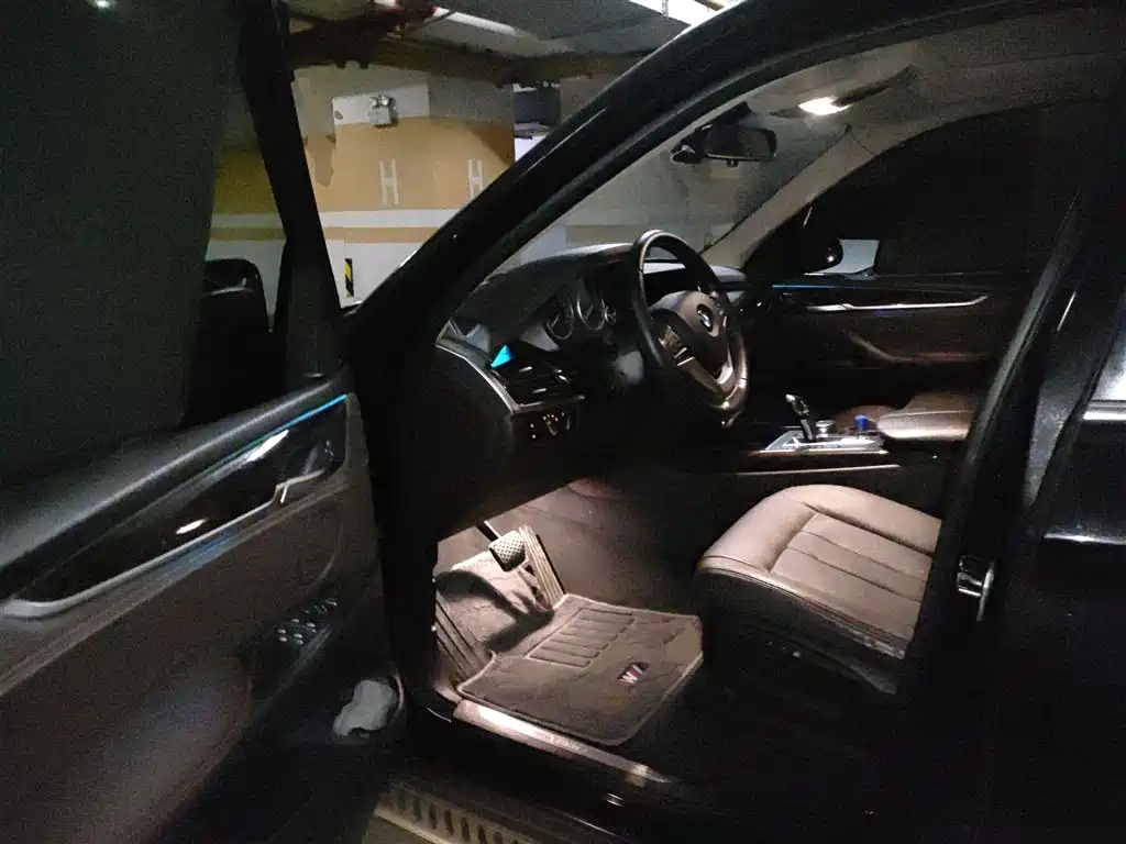 BMW X5 (Import) 2017 xDrive28i фото 13