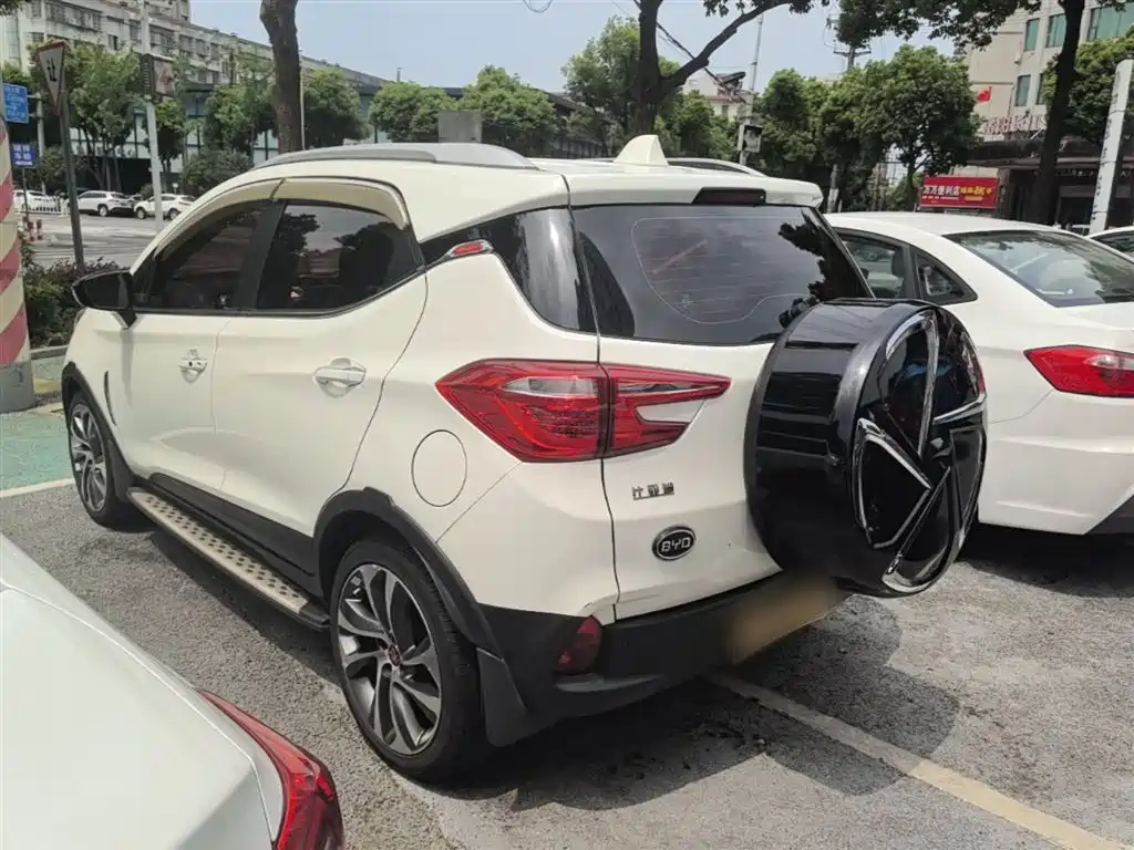 BYD Yuan 2016 1.5TID Automatic Luxury фото 5