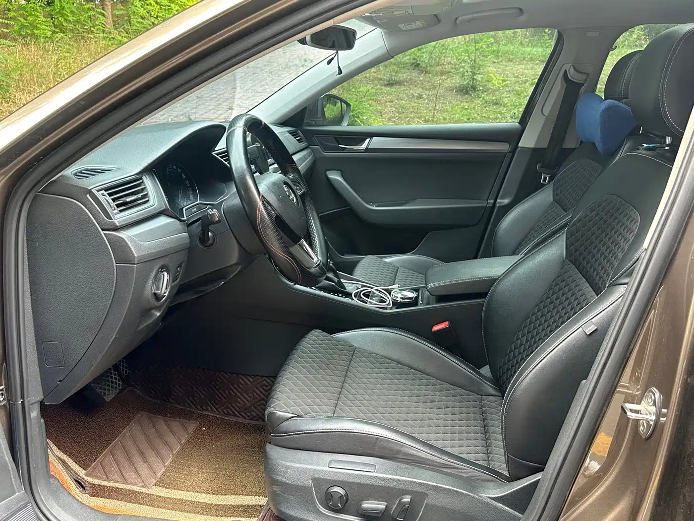 Škoda Superb 2016 TSI330 DSG Pioneer Edition фото 9