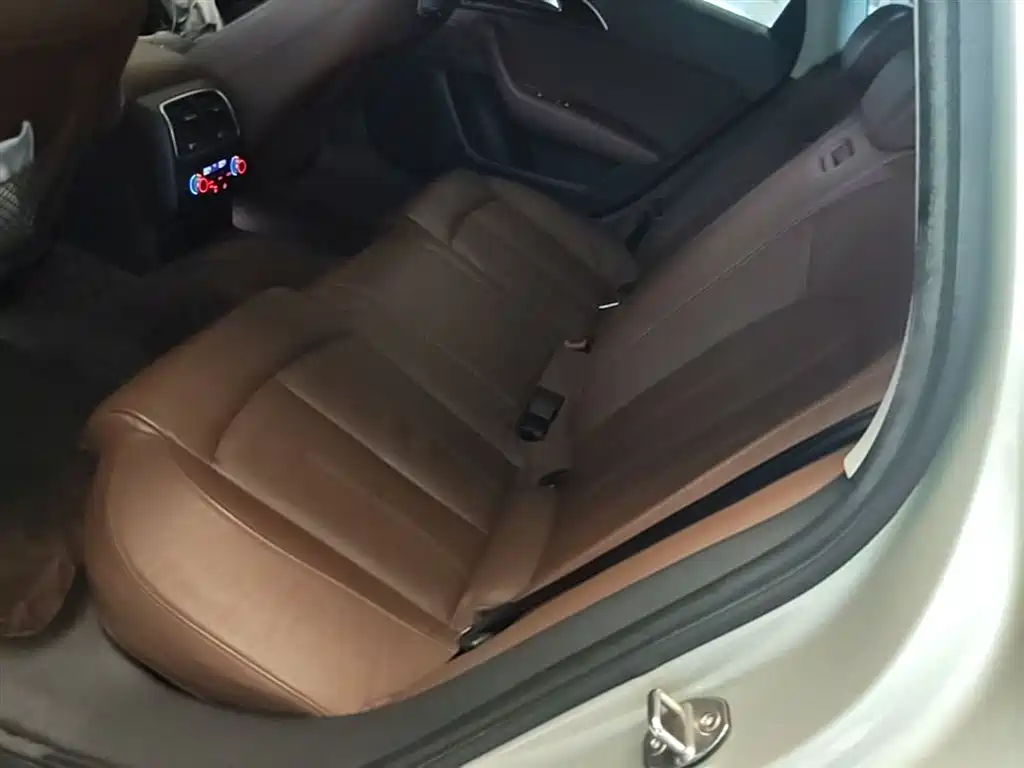 Audi A6L 2016 30 FSI Comfort фото 17