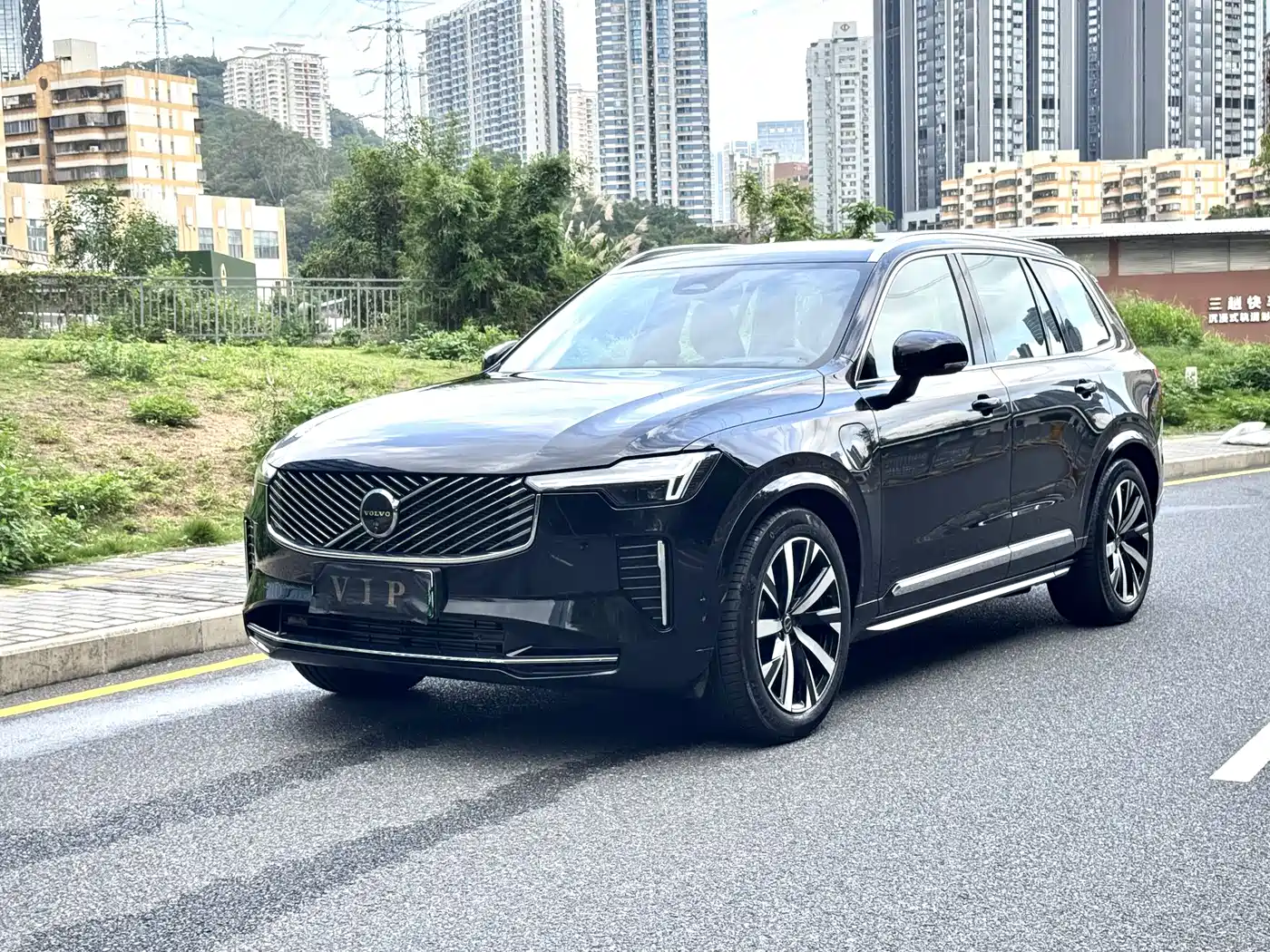 Volvo XC90 Plug-in Hybrid 2025 Facelift T8 Smart Premium Luxury 7-seater