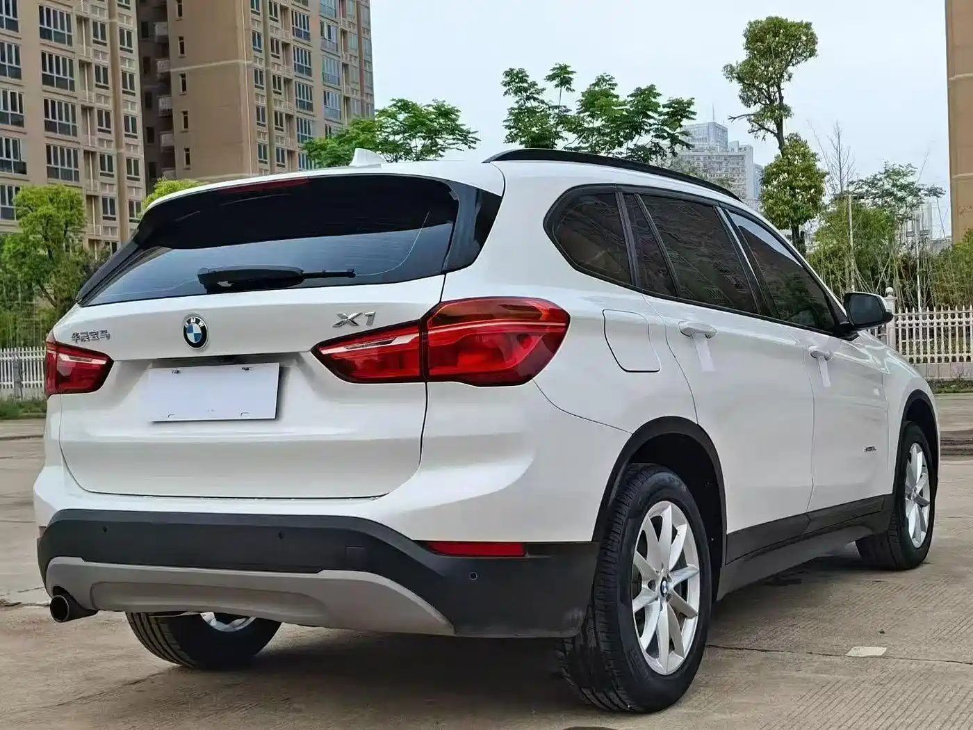 BMW X1 2016 sDrive18Li Fashion Model фото 6
