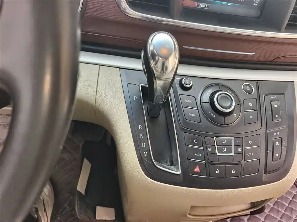 Buick GL8 2017 25S Luxury China V фото 7