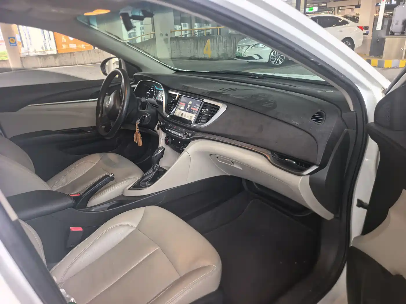 Buick Excelle 2017 15N Automatic Elite фото 5