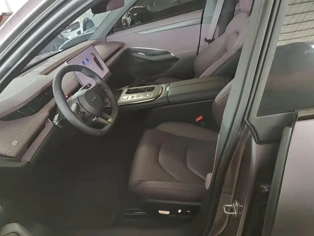 Xiaomi Auto Xiaomi SU7 2024 RWD Ultra Long Range Advanced Smart Driving Pro Edition фото 15
