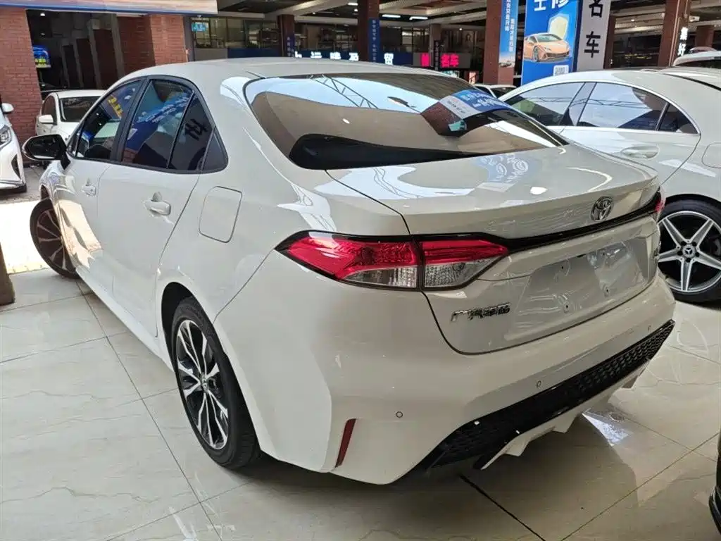 Toyota Levin 2021 185T CVT Sport Edition фото 3