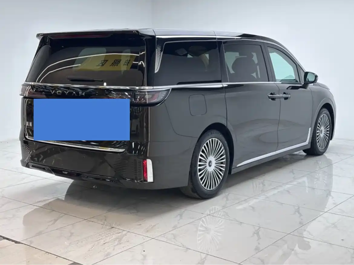 Voyah Auto Voyah Dreamer 2025 PHEV AWD Flagship Kunpeng Edition фото 9